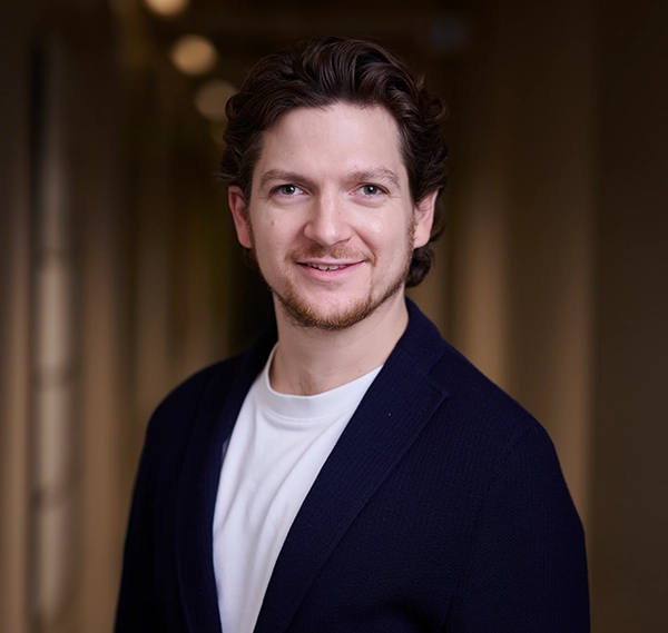 https://jensonventures.com/wp-content/uploads/2024/11/cesar-2024-11-12-08-09-59.webp